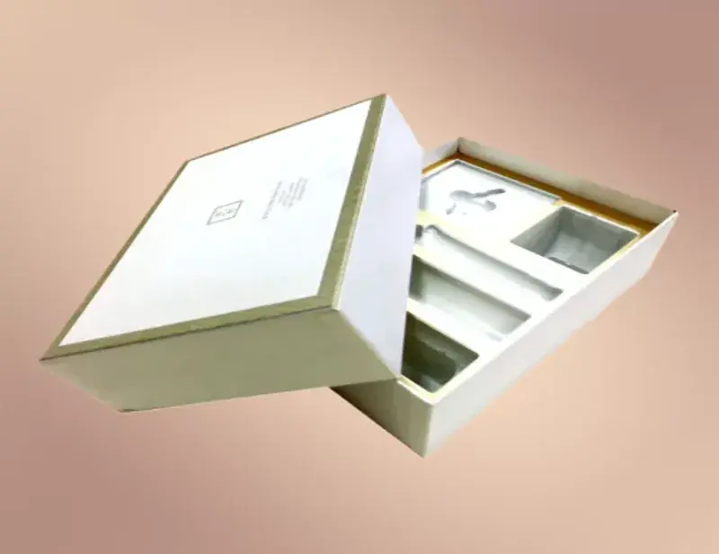 Custom Packaging Boxes With Inserts With Logo