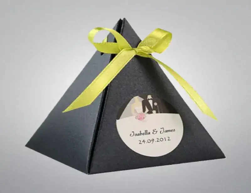 Custom Printed Pyramid Boxes With Logo